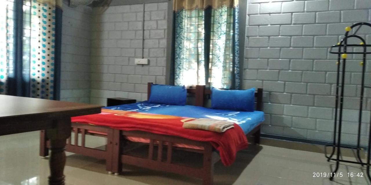 Periyar Green Bed & Breakfast Теккаді Екстер'єр фото